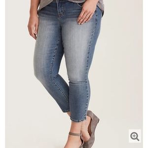 Torrid ankle skinny jeans size 20R